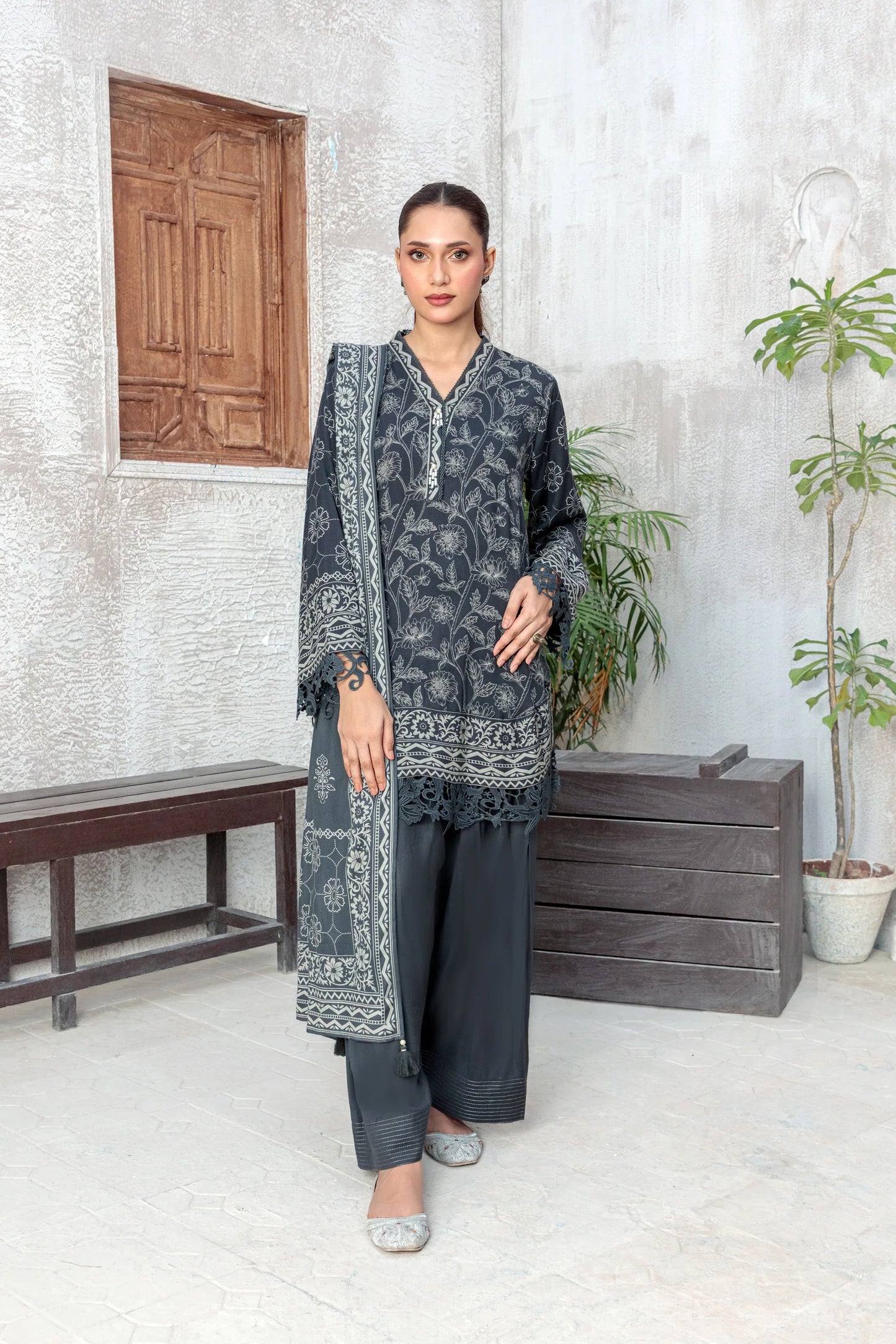 03 Piece Unstitched Pashmina Printed