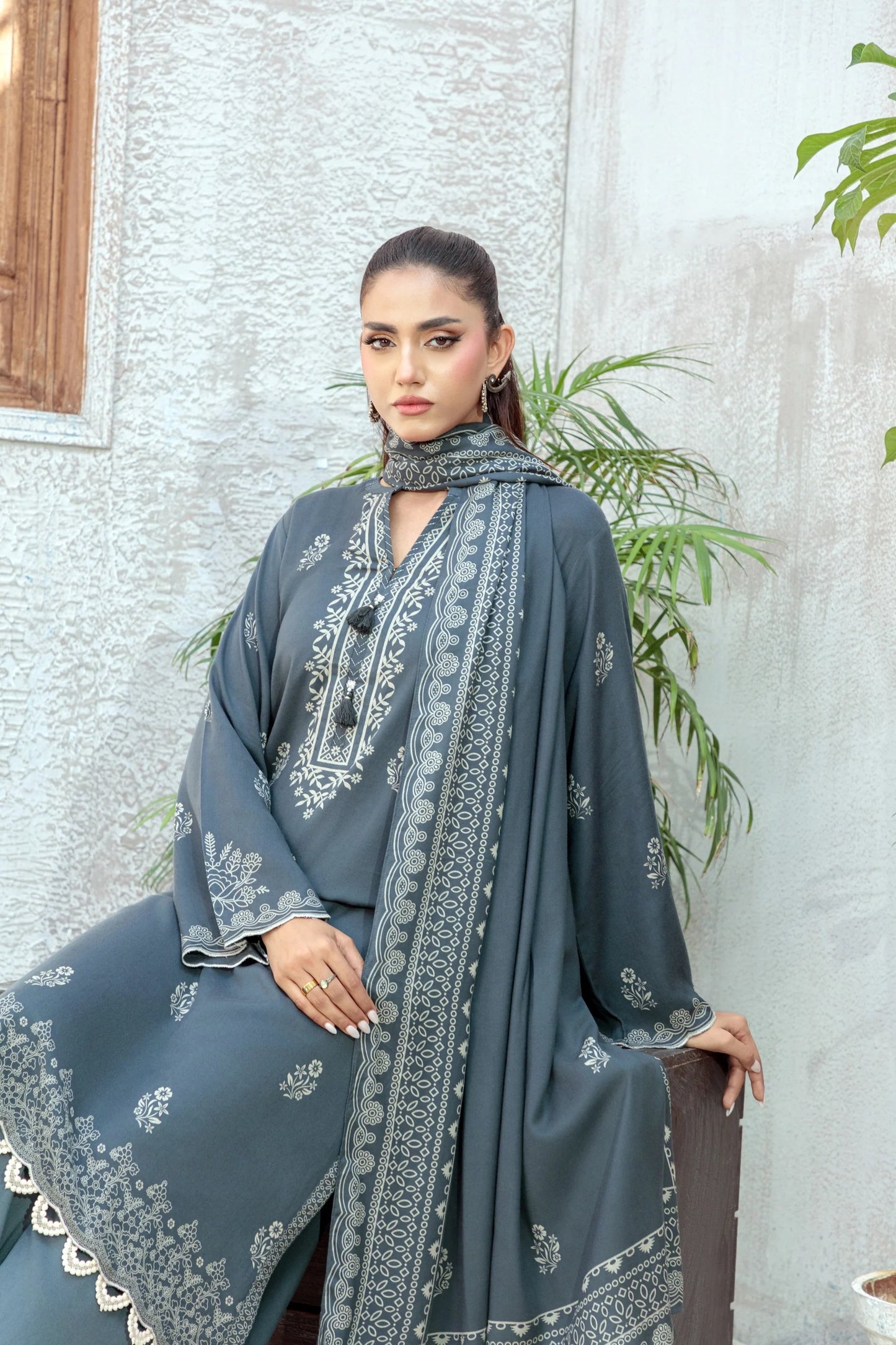 03 Piece Unstitched Pashmina Printed