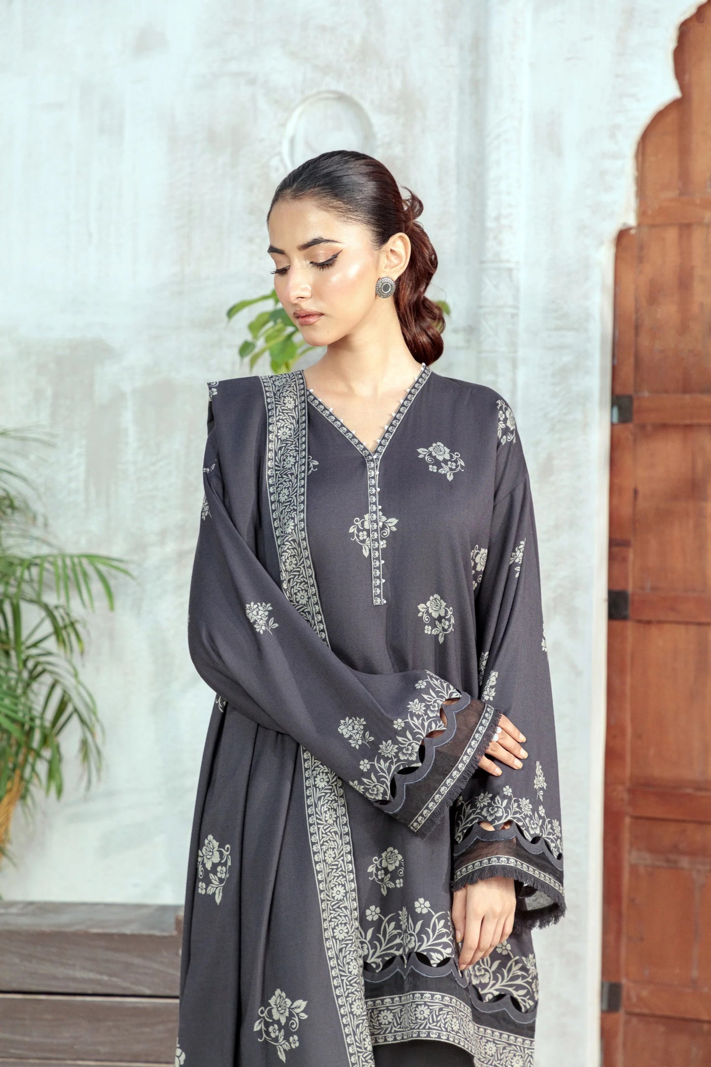 03 Piece Unstitched Pashmina Printed