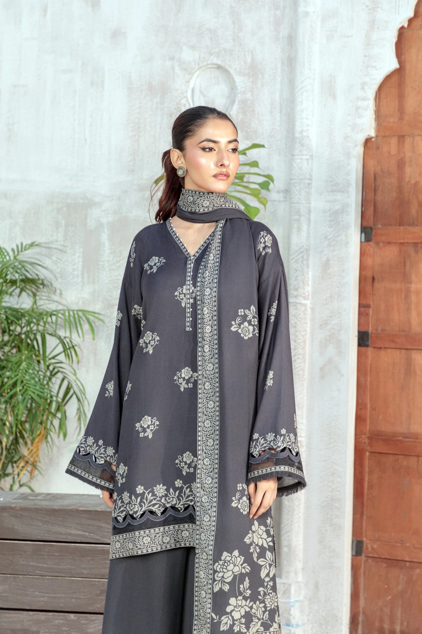 03 Piece Unstitched Pashmina Printed