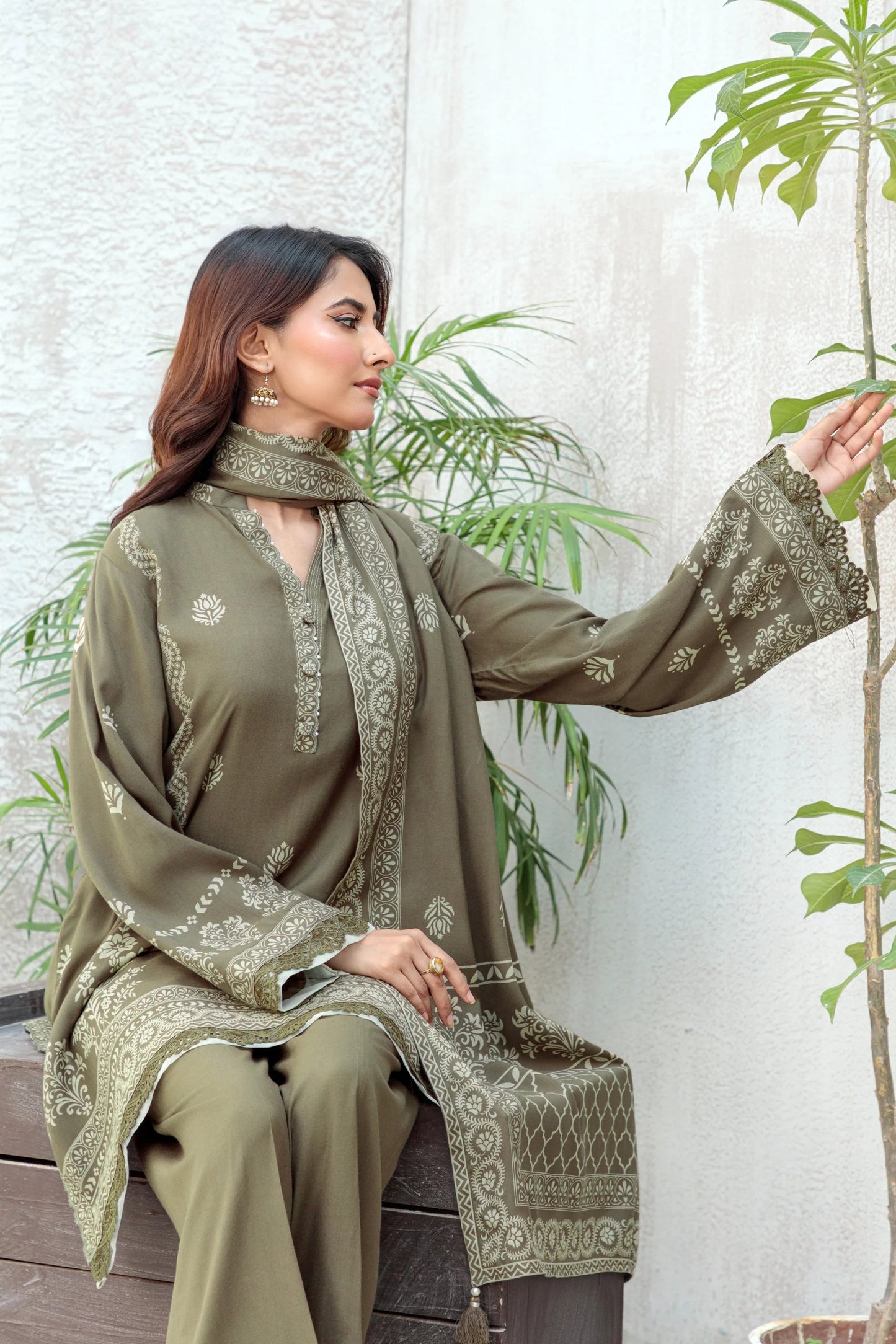 03 Piece Unstitched Pashmina Printed