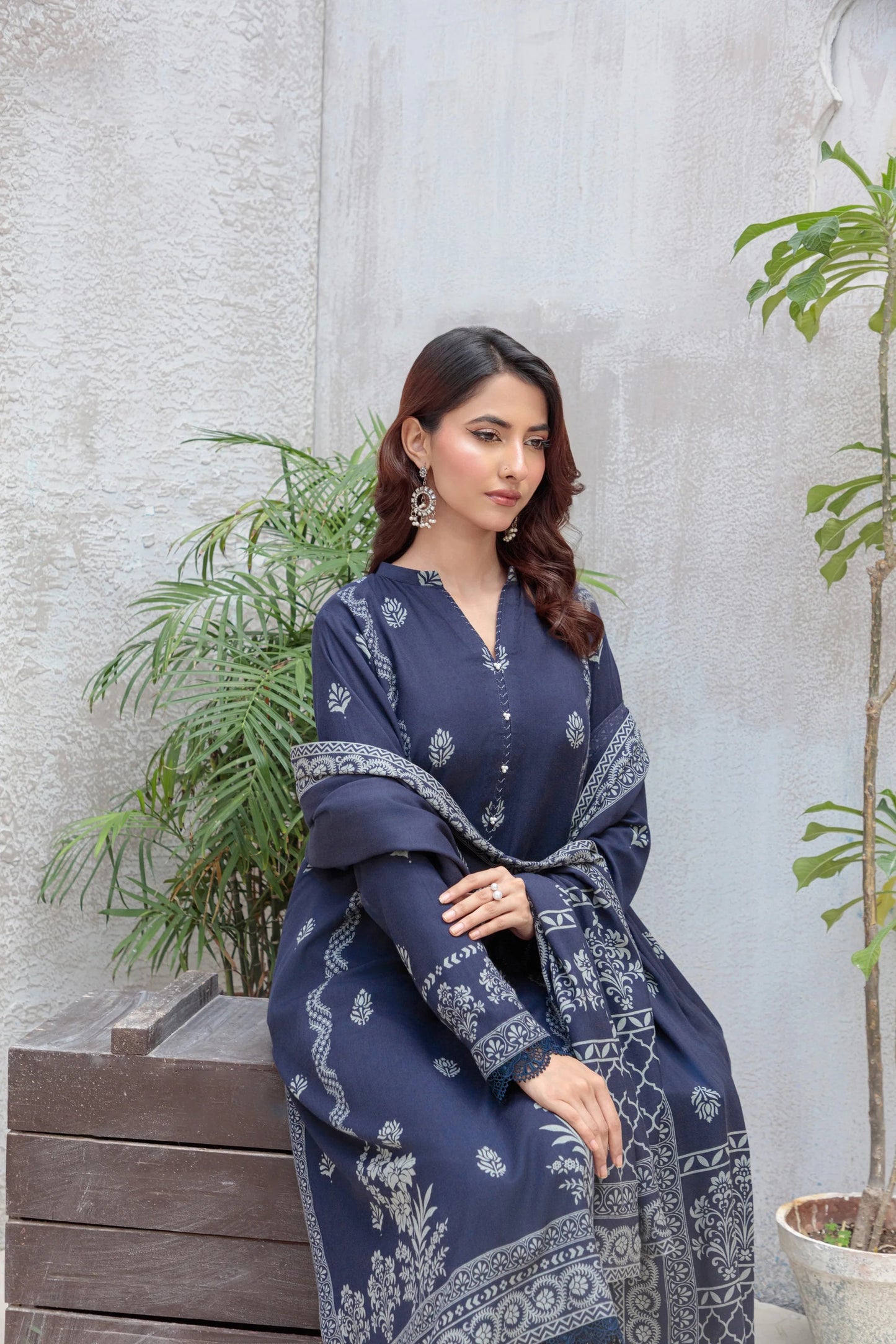 03 Piece Unstitched Pashmina Printed