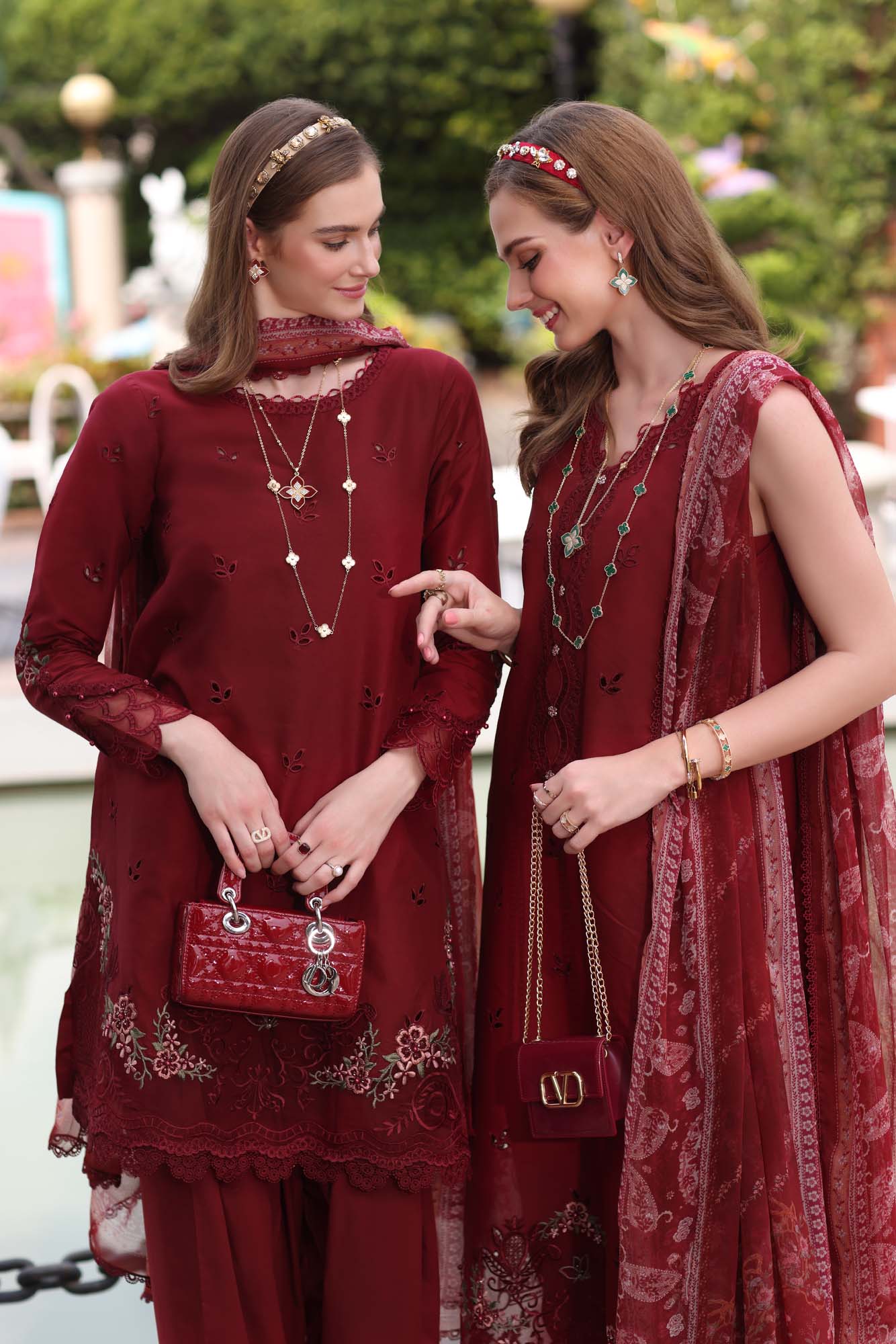 D1 - Mulberry Red