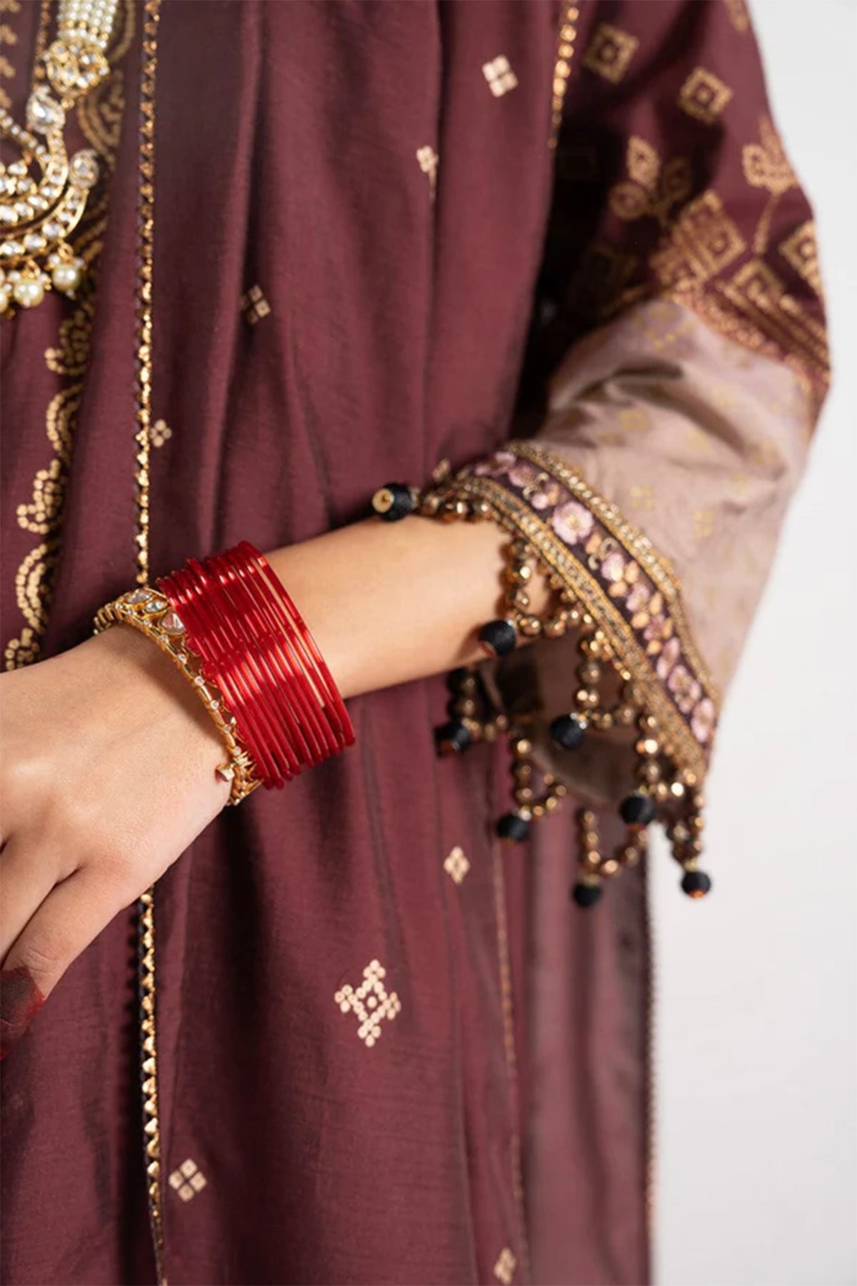 FC-W-24I-23-3-Maroon Red