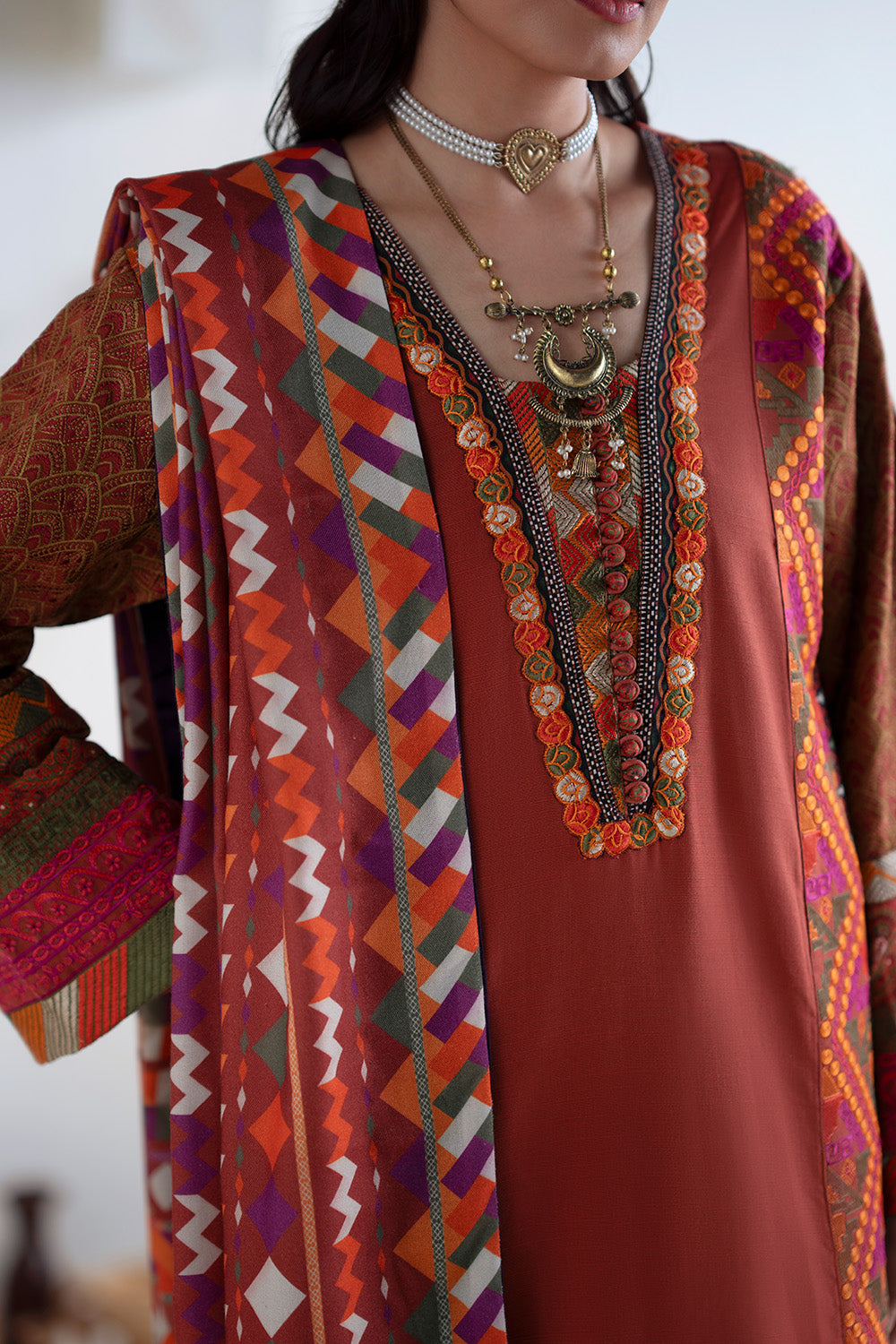 3 Piece Embroidered Khaddar Badrai - FSU5673