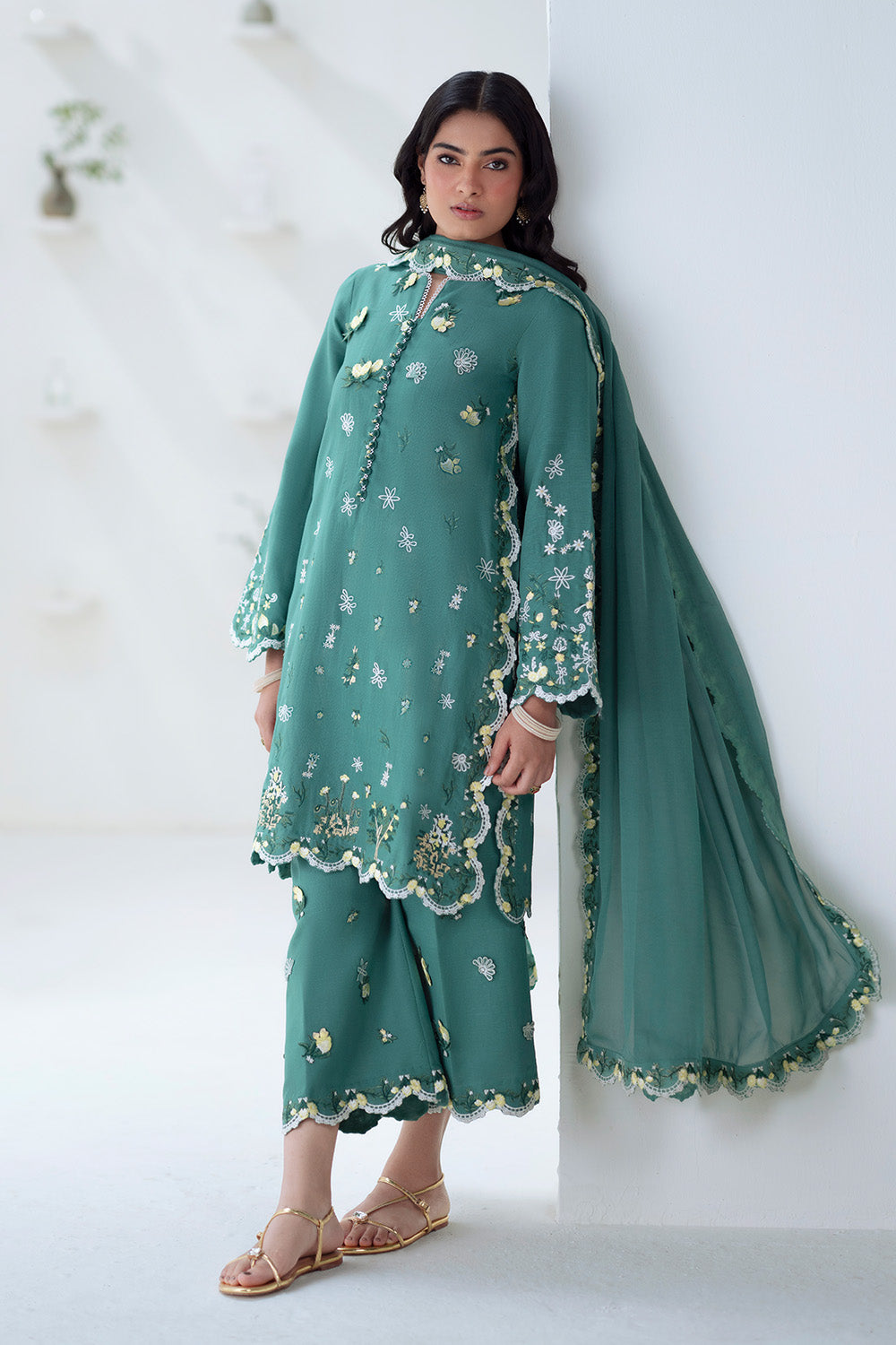 3 Piece Embroidered Khaddar Tabana - FSU5676