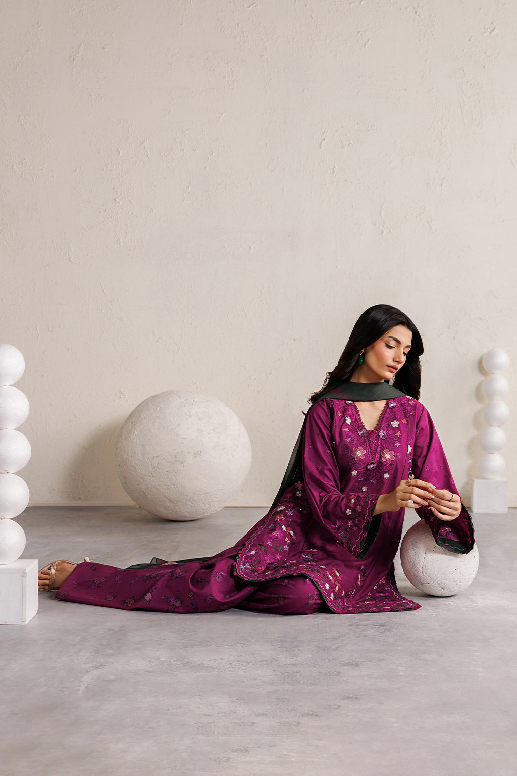 IBE-01 Embroidered Lawn