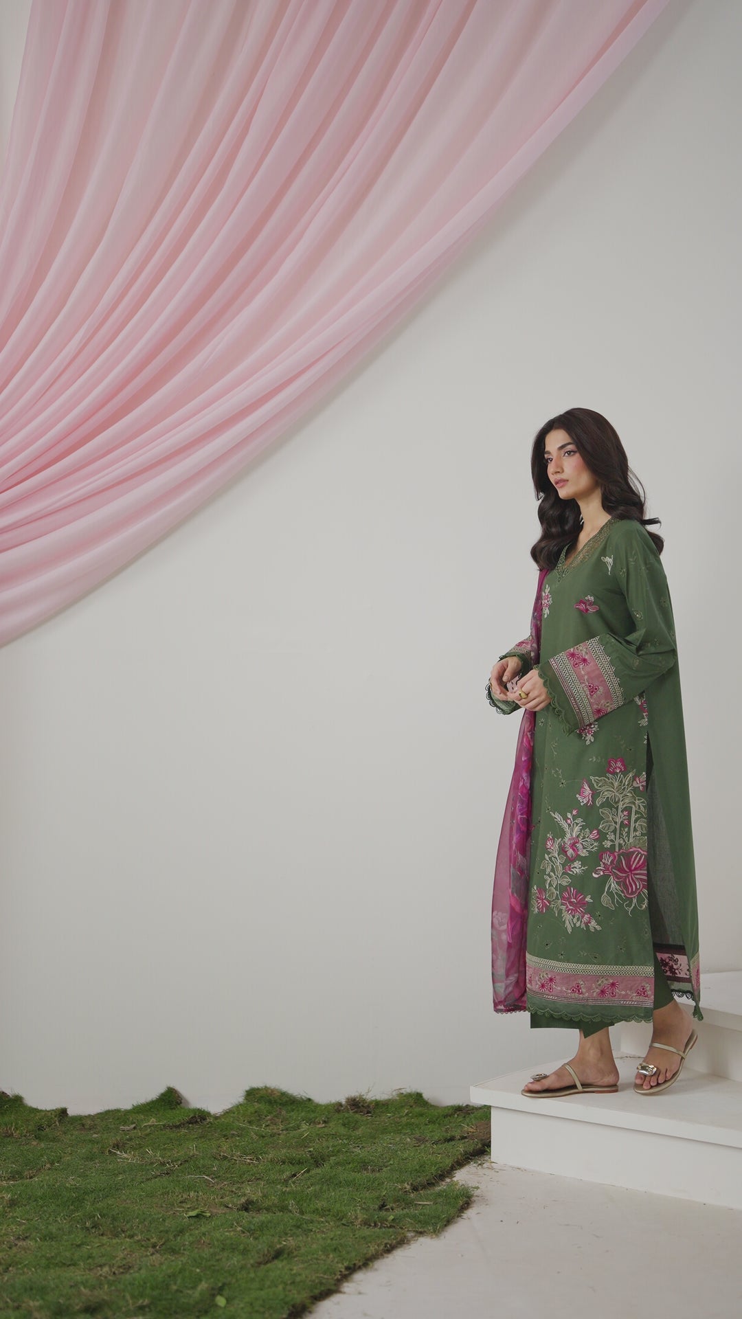 IFE-02 Embroidered Lawn