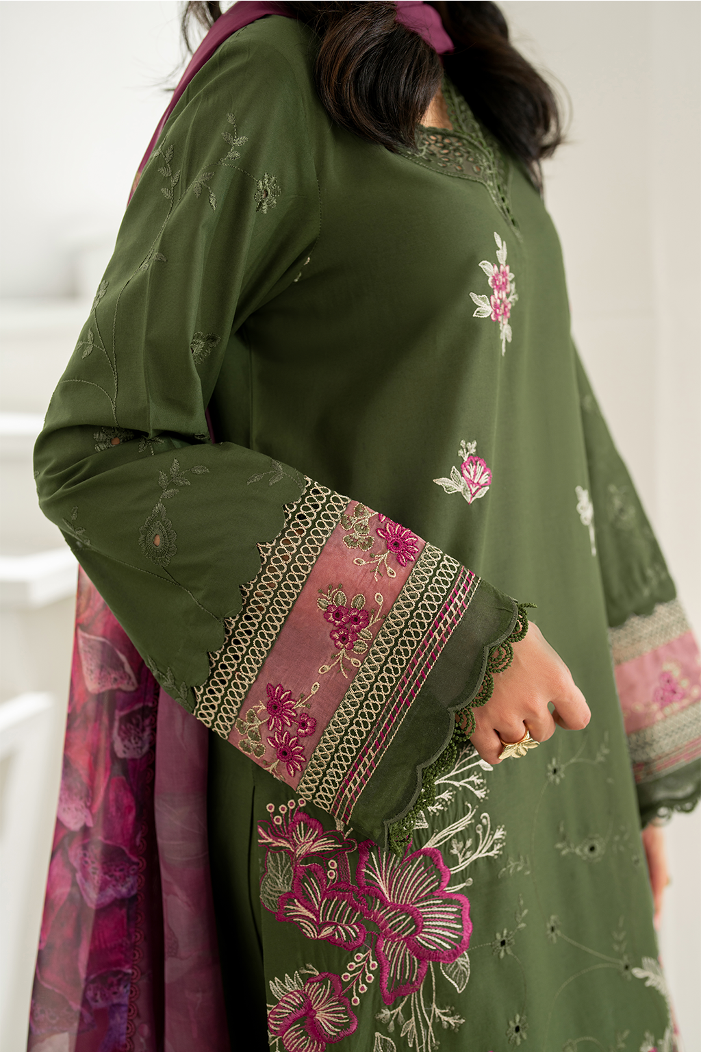 IFE-02 Embroidered Lawn