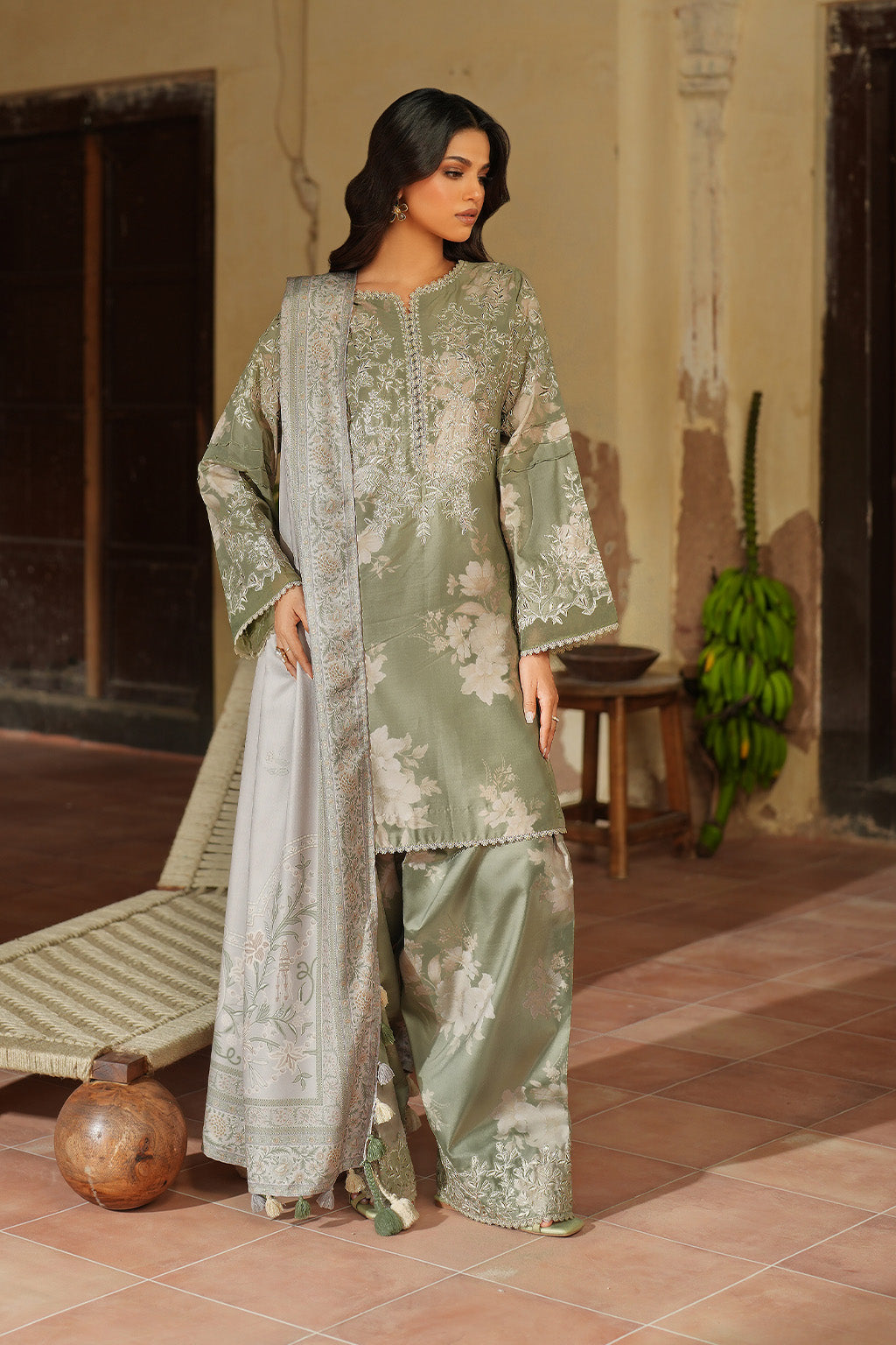 IPF-08 Embroidered Linen