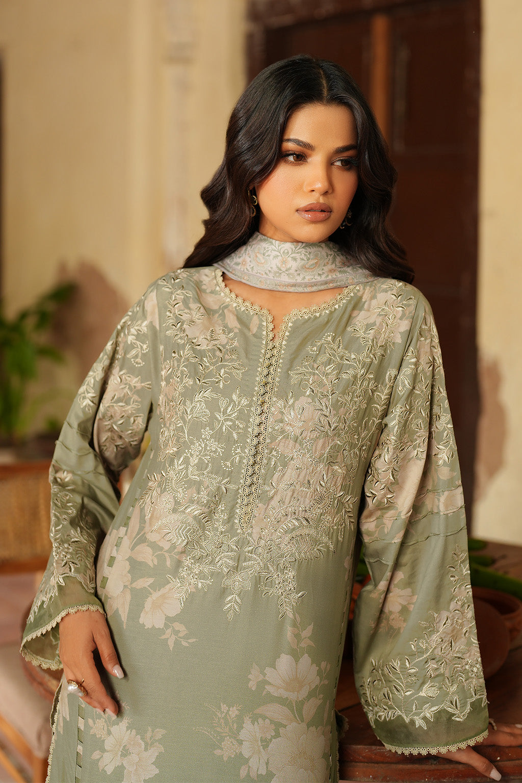 IPF-08 Embroidered Linen