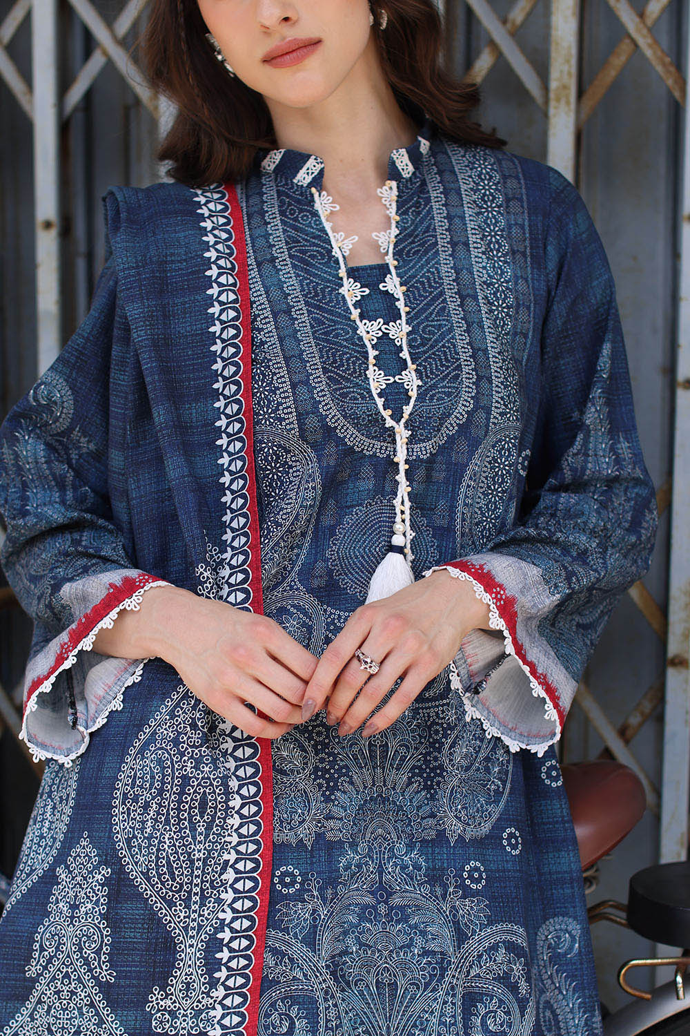 3 Piece Printed Khaddar Suit with Printed Khaddar Dupatta and Printed Trouser | K-62090