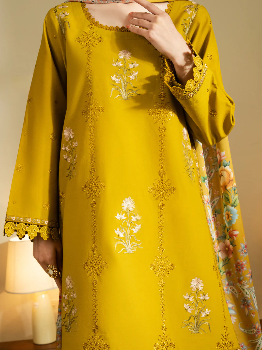 UMARA | 3PC UNSTITCHED