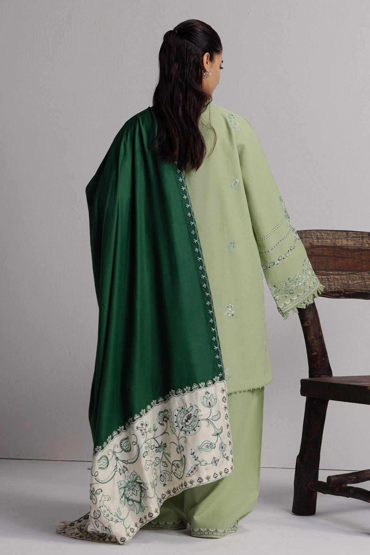 NEELAM-4B