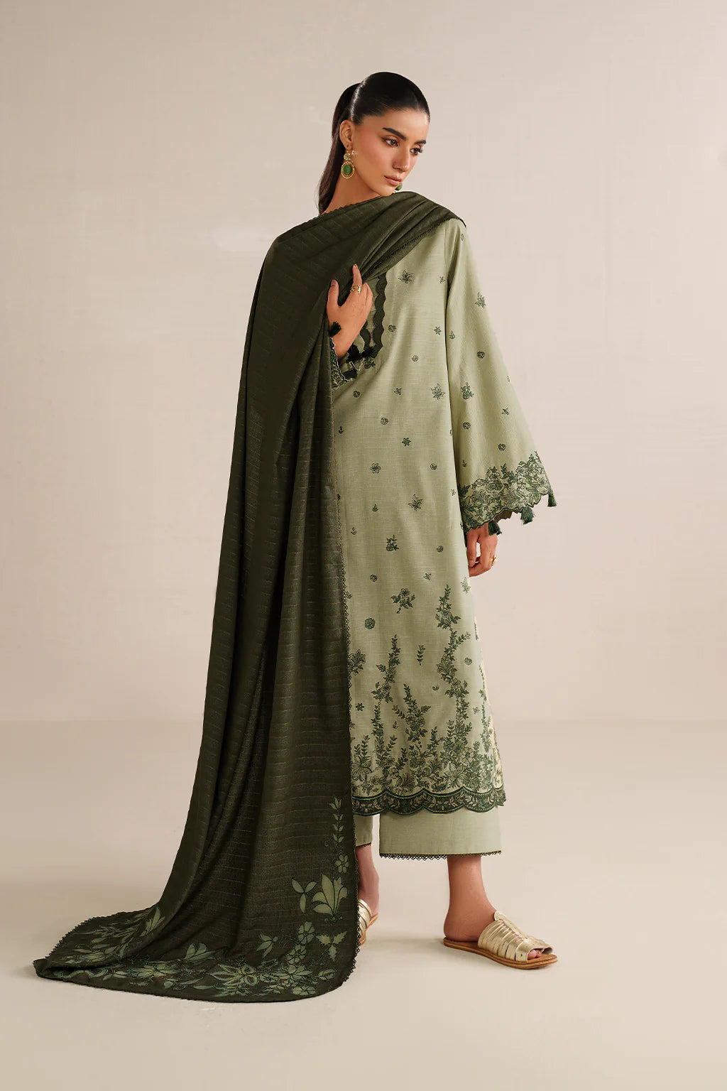 UE-578 Embroidered Khaddar