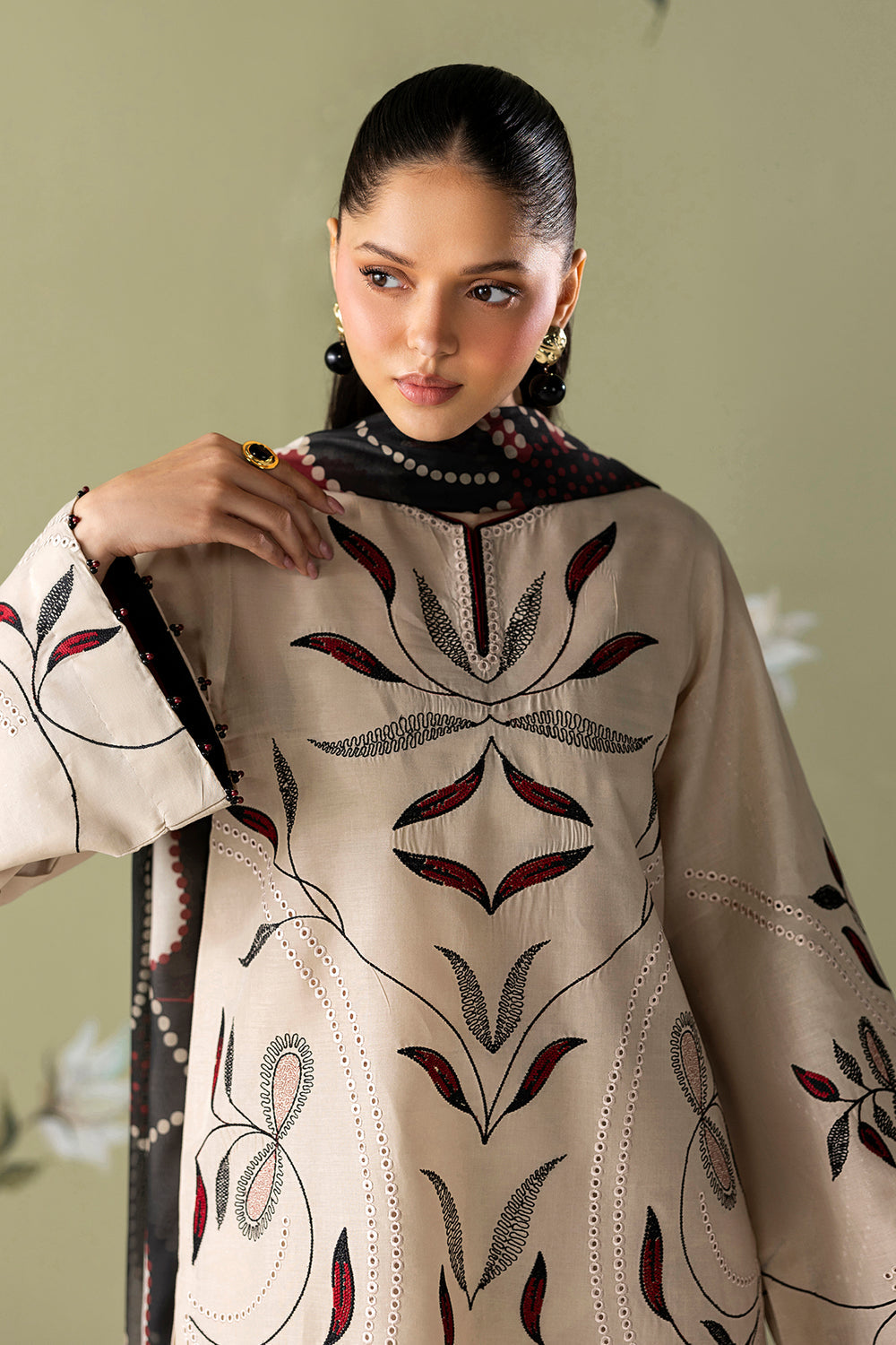 EMBROIDERED LAWN UF-4418