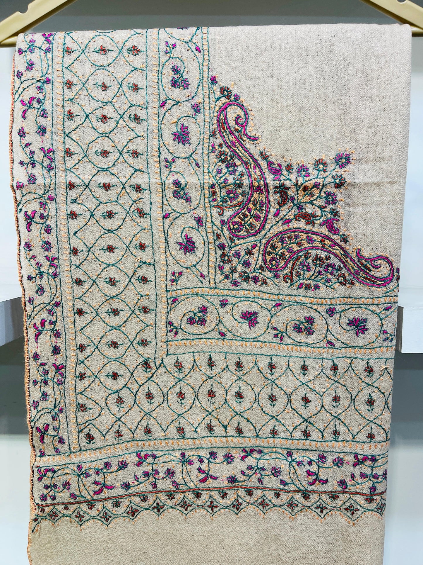 Kashmiri wool shawl