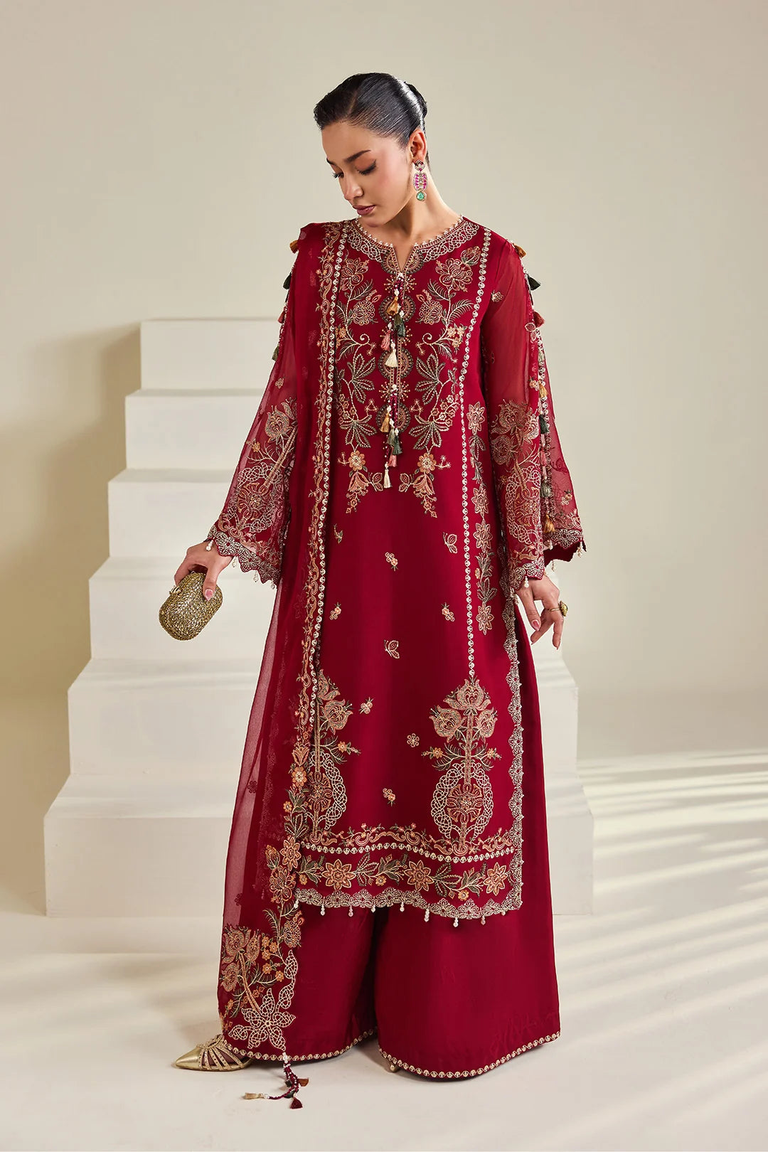 AF-DHG-5053-Suraira
