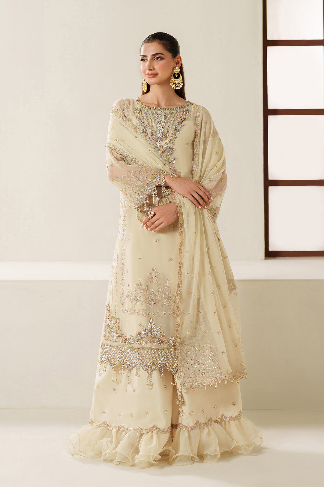 AF-HM-4052-Parnoor