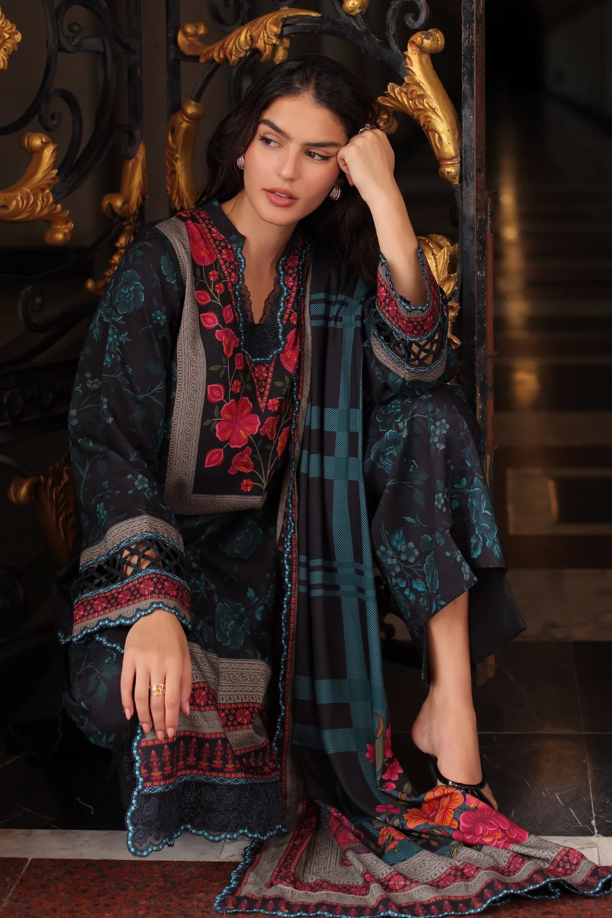 3-PC Unstitched Embroidered Linen Collection CCW7-27