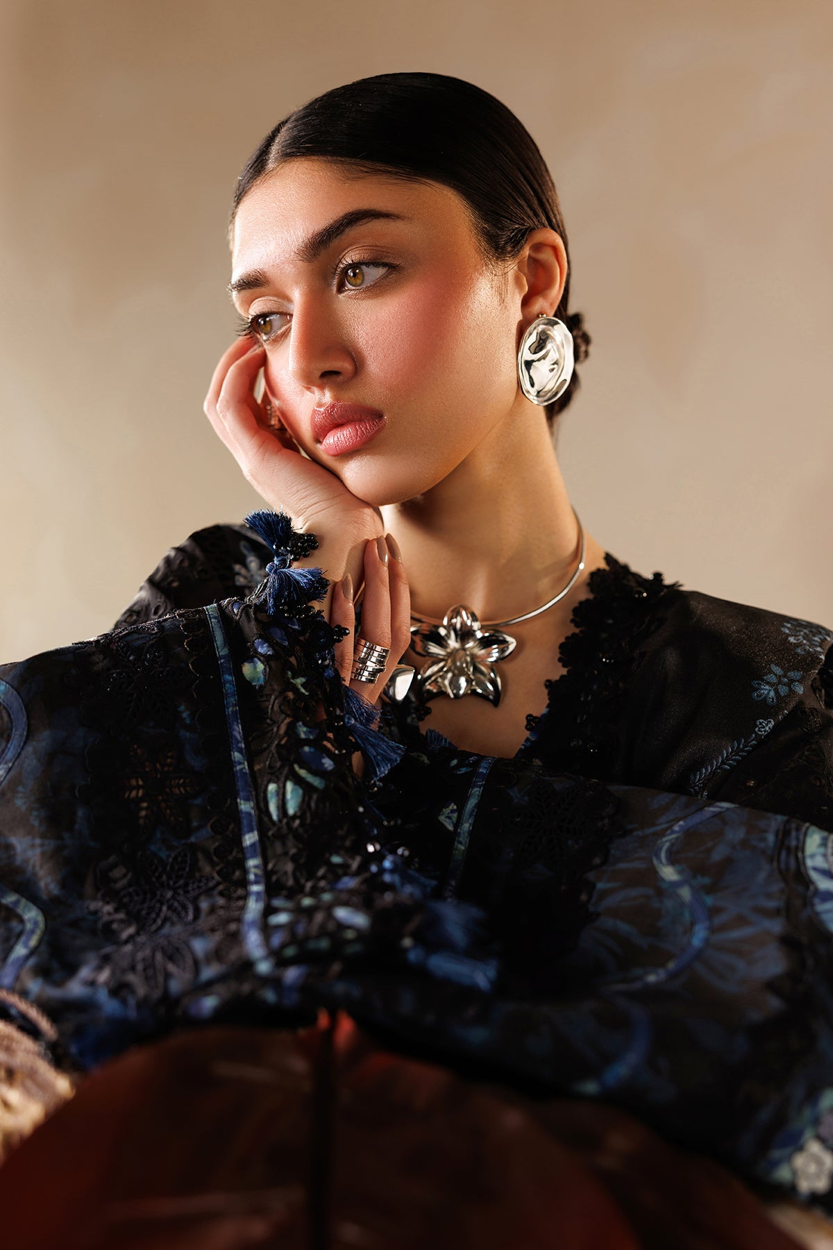 EMBROIDERED LAWN EL26-D08 UNSTITCHED