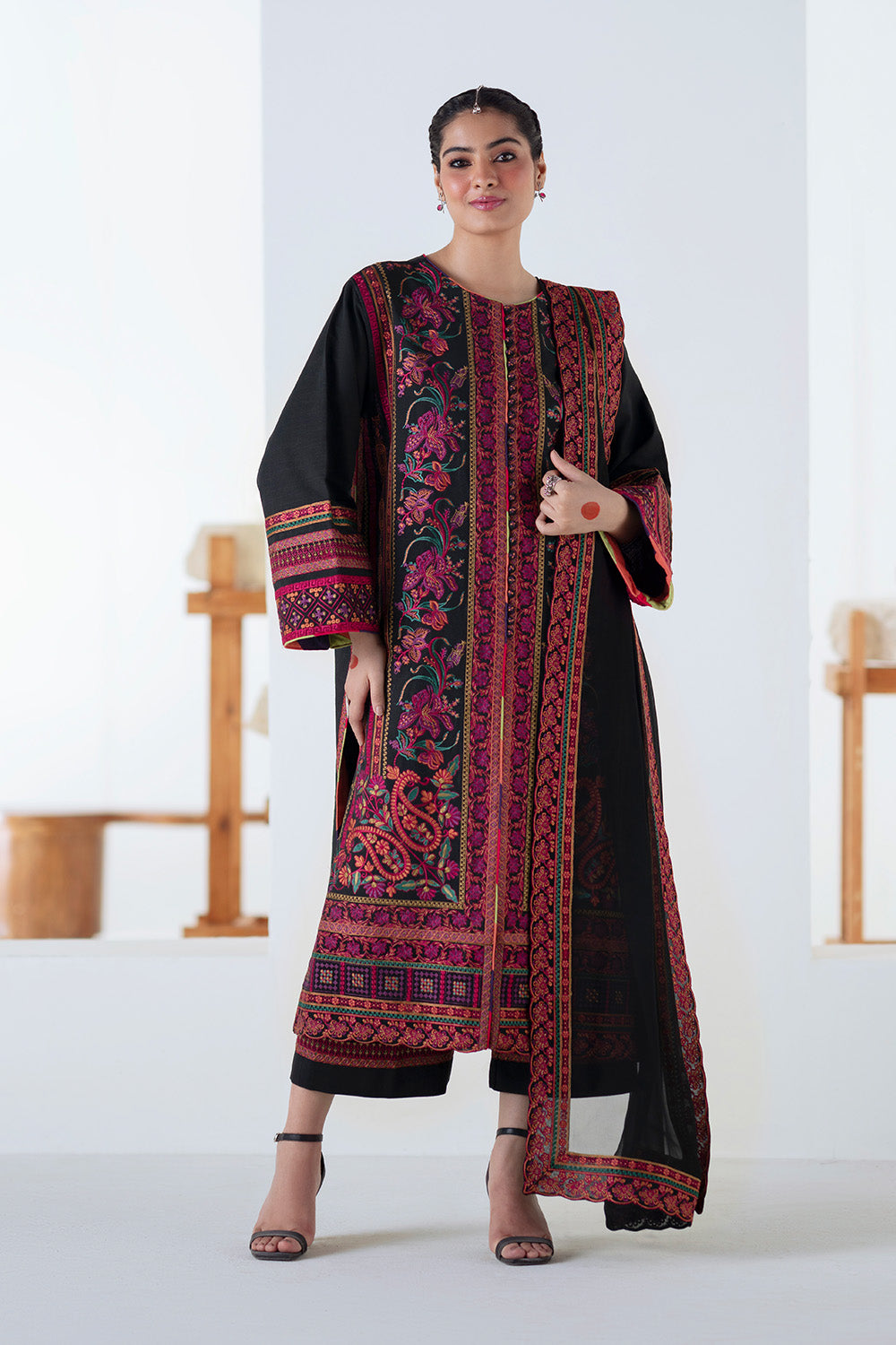 3 Piece Embroidered Khaddar Panra - FSU5677