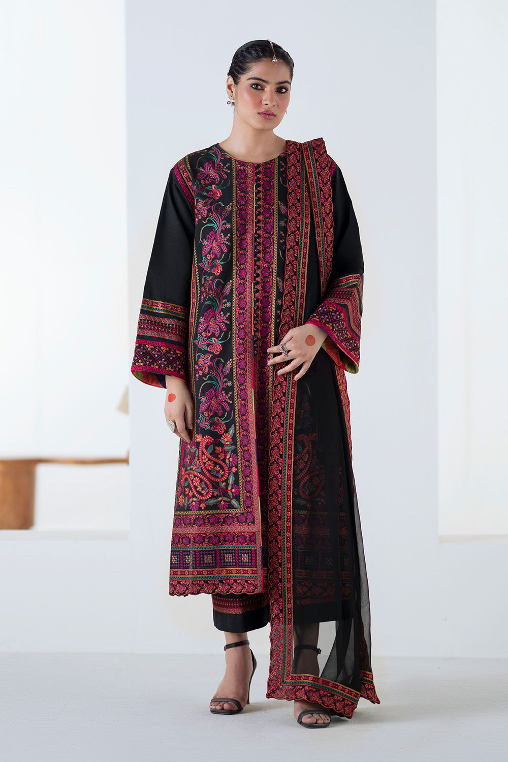 3 Piece Embroidered Khaddar Panra - FSU5677