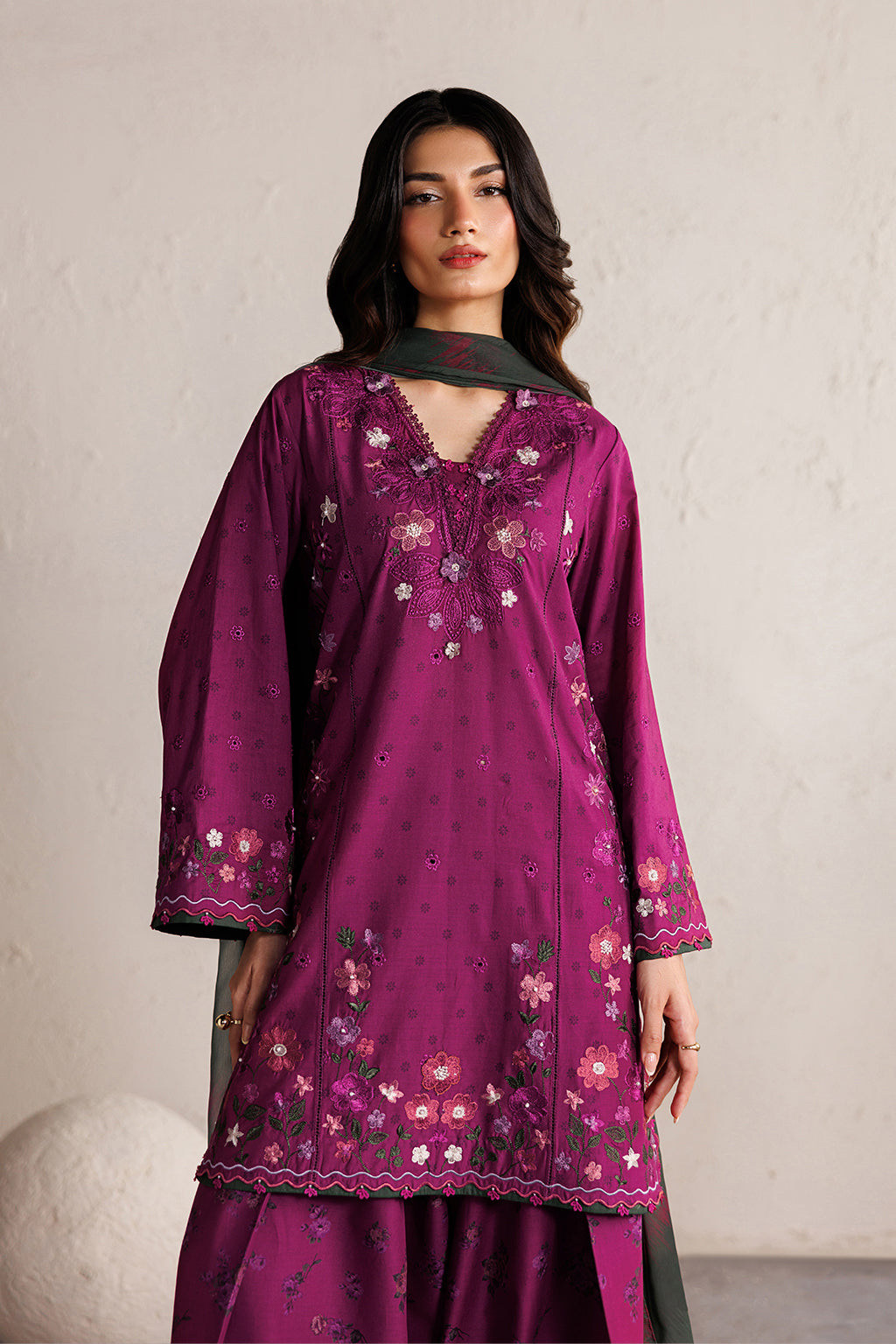 IBE-01 Embroidered Lawn