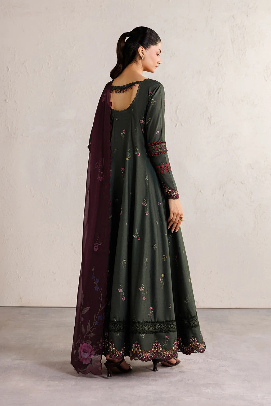 IBE-03 Embroidered Lawn
