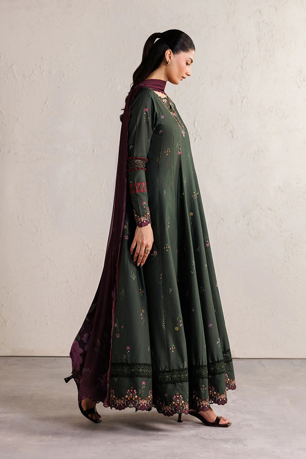 IBE-03 Embroidered Lawn
