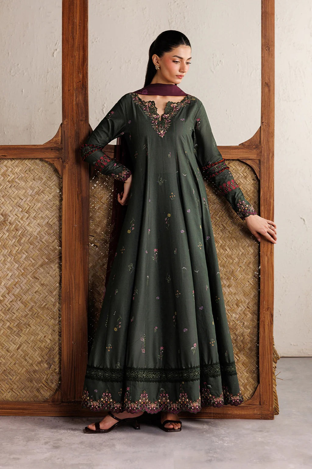 IBE-03 Embroidered Lawn