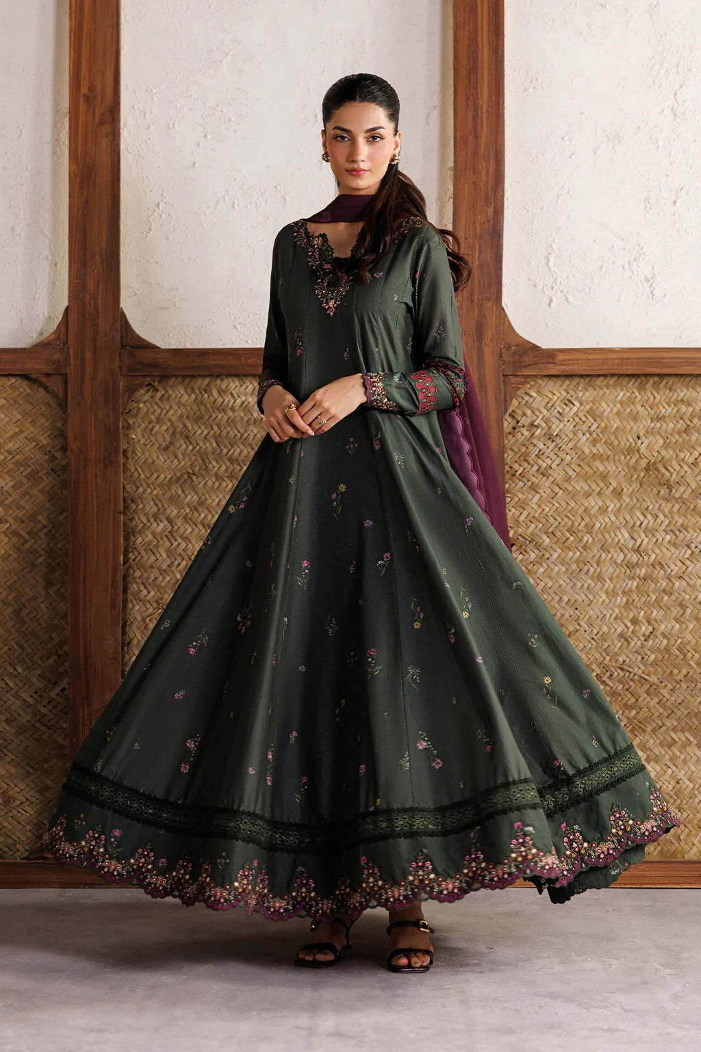 IBE-03 Embroidered Lawn