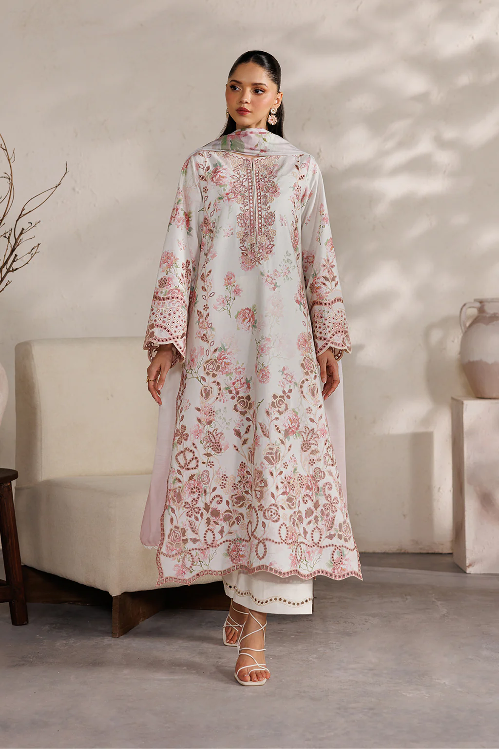 IBE-04 Embroidered Lawn