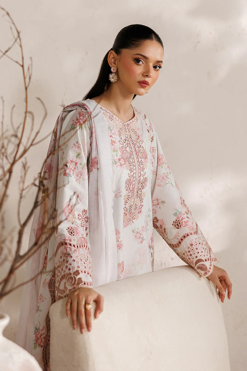 IBE-04 Embroidered Lawn