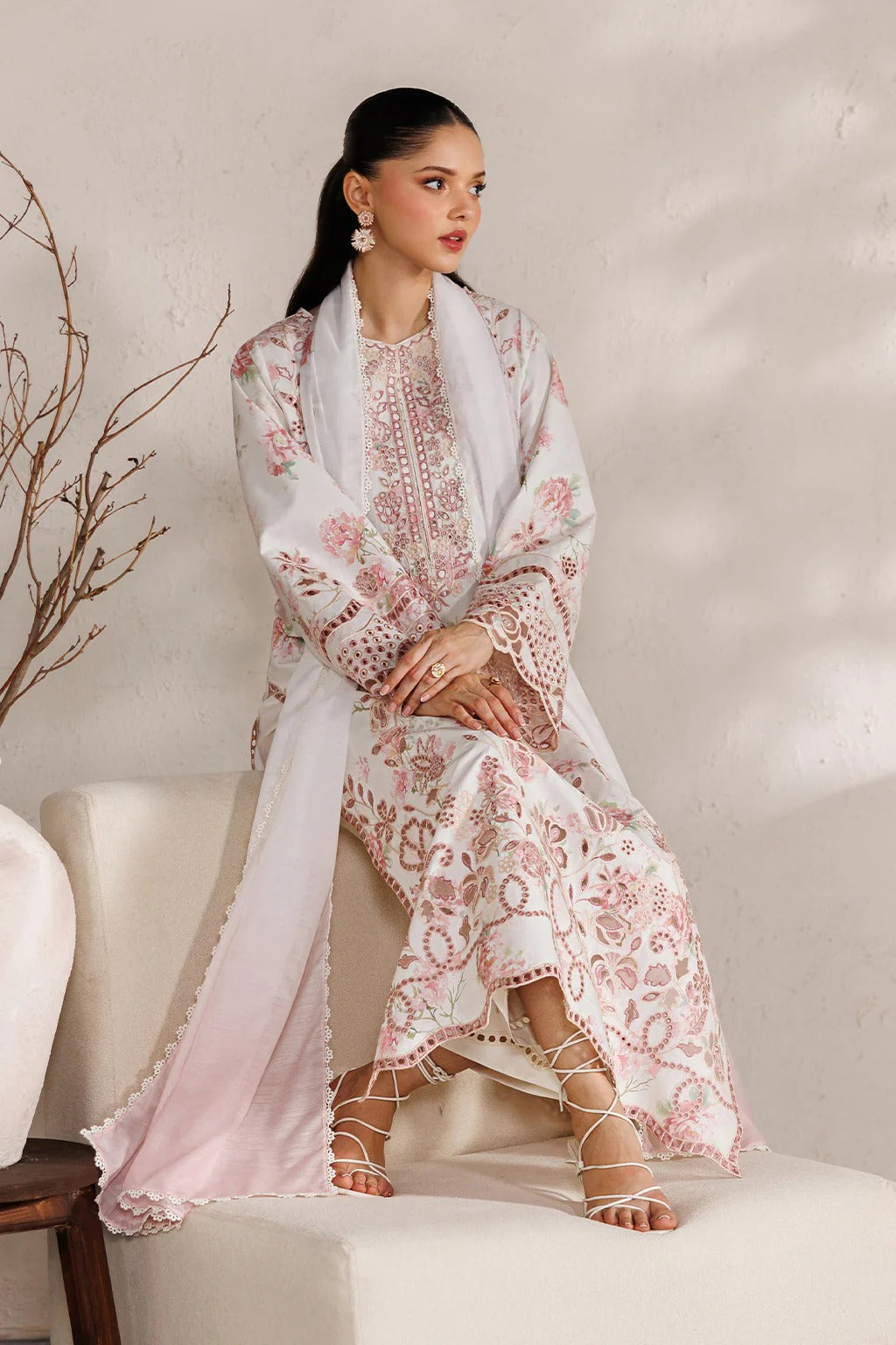 IBE-04 Embroidered Lawn
