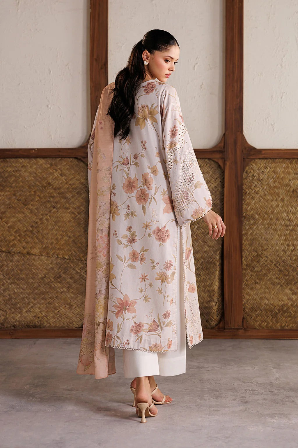 IBE-05 Embroidered Lawn