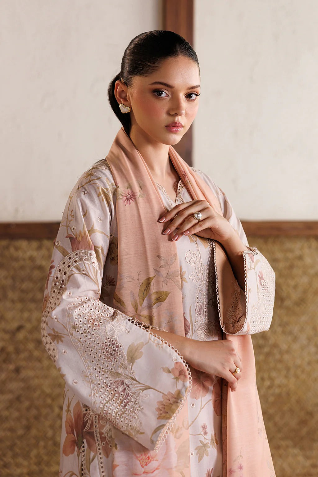 IBE-05 Embroidered Lawn