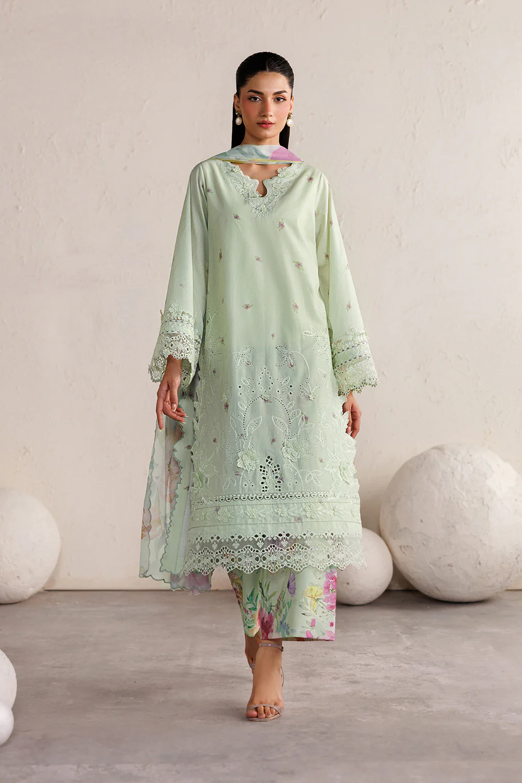 IBE-06 Embroidered Lawn