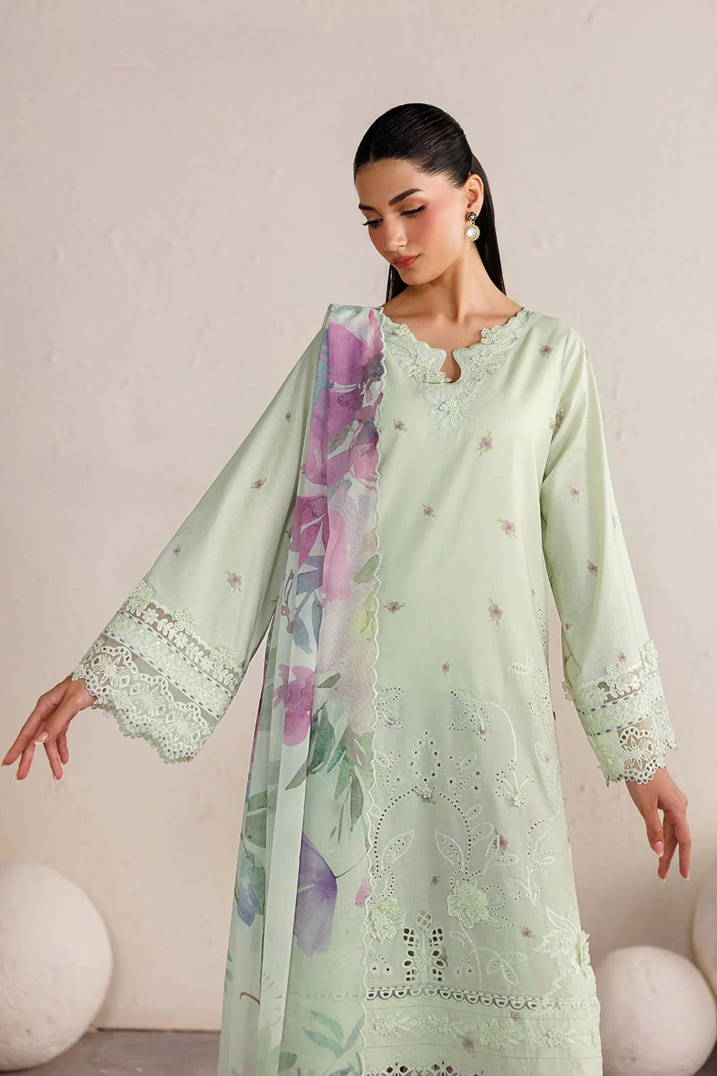 IBE-06 Embroidered Lawn