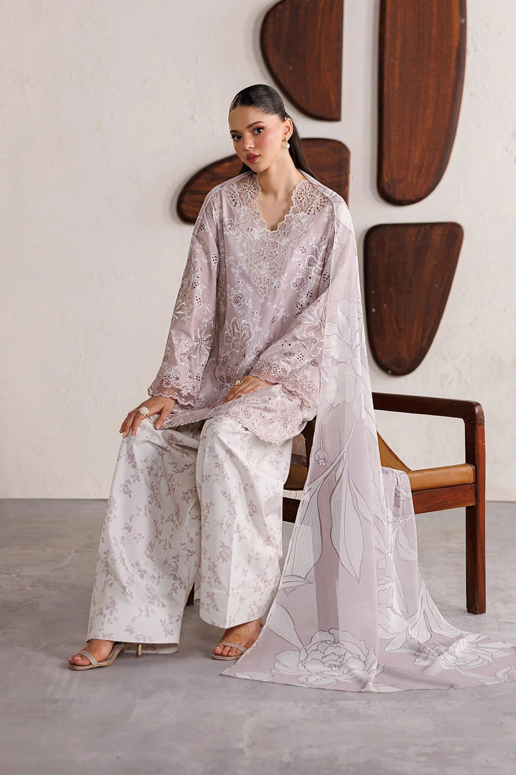 IBE-07 Embroidered Lawn