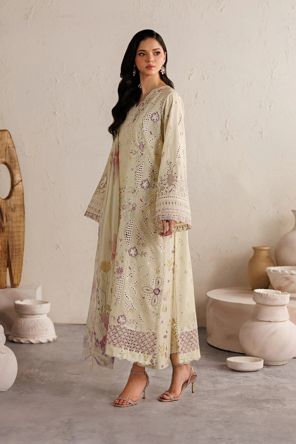 IBE-08 Embroidered Lawn