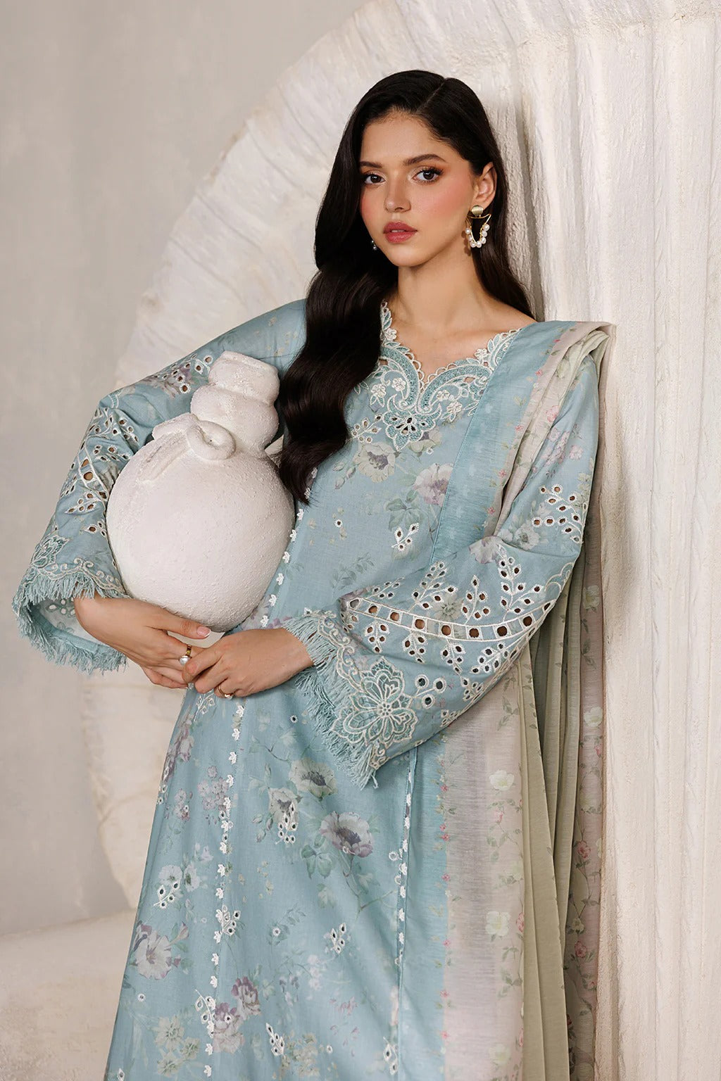 IBE-10 Embroidered Lawn