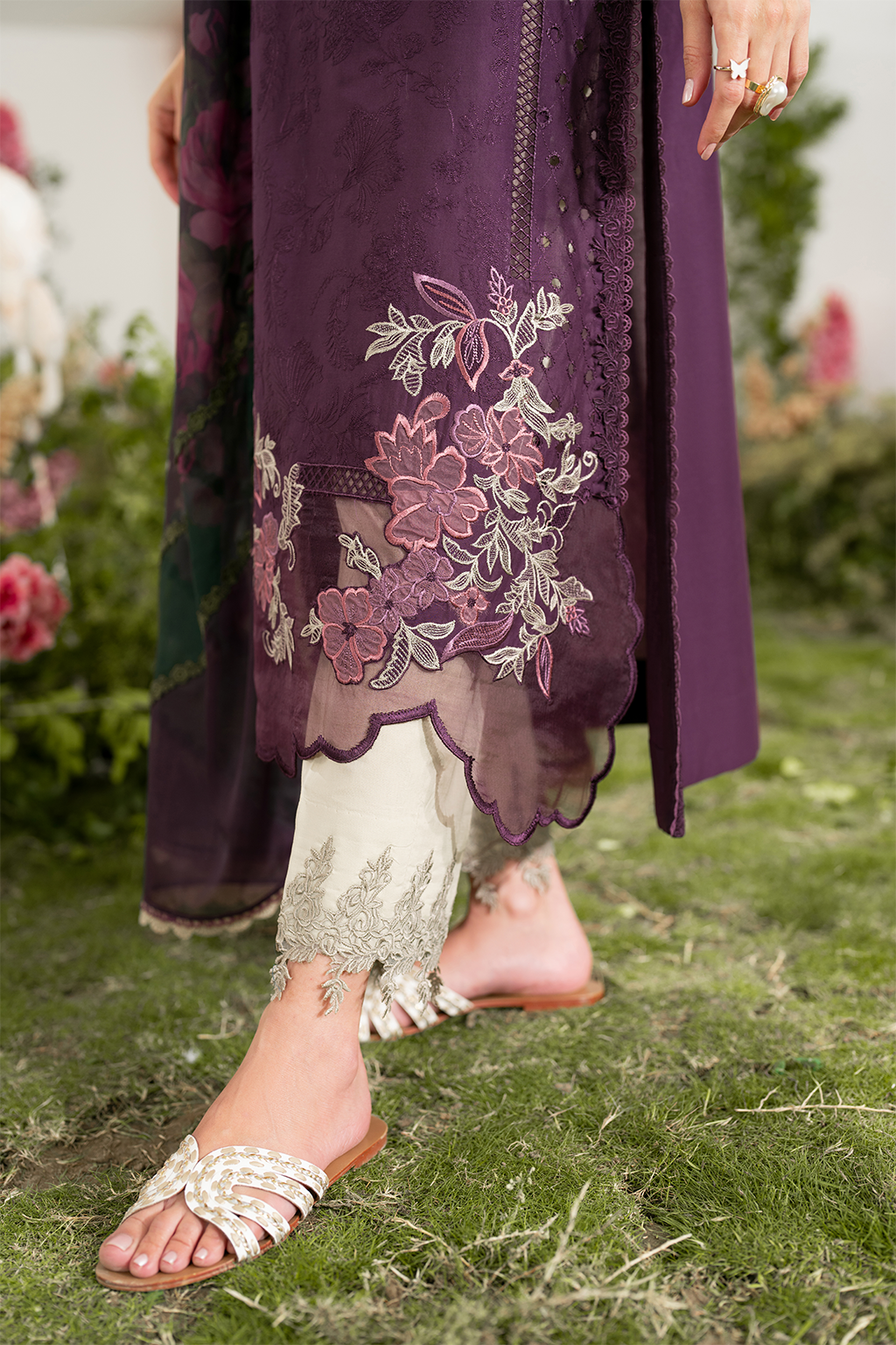 IFE-03 Embroidered Lawn