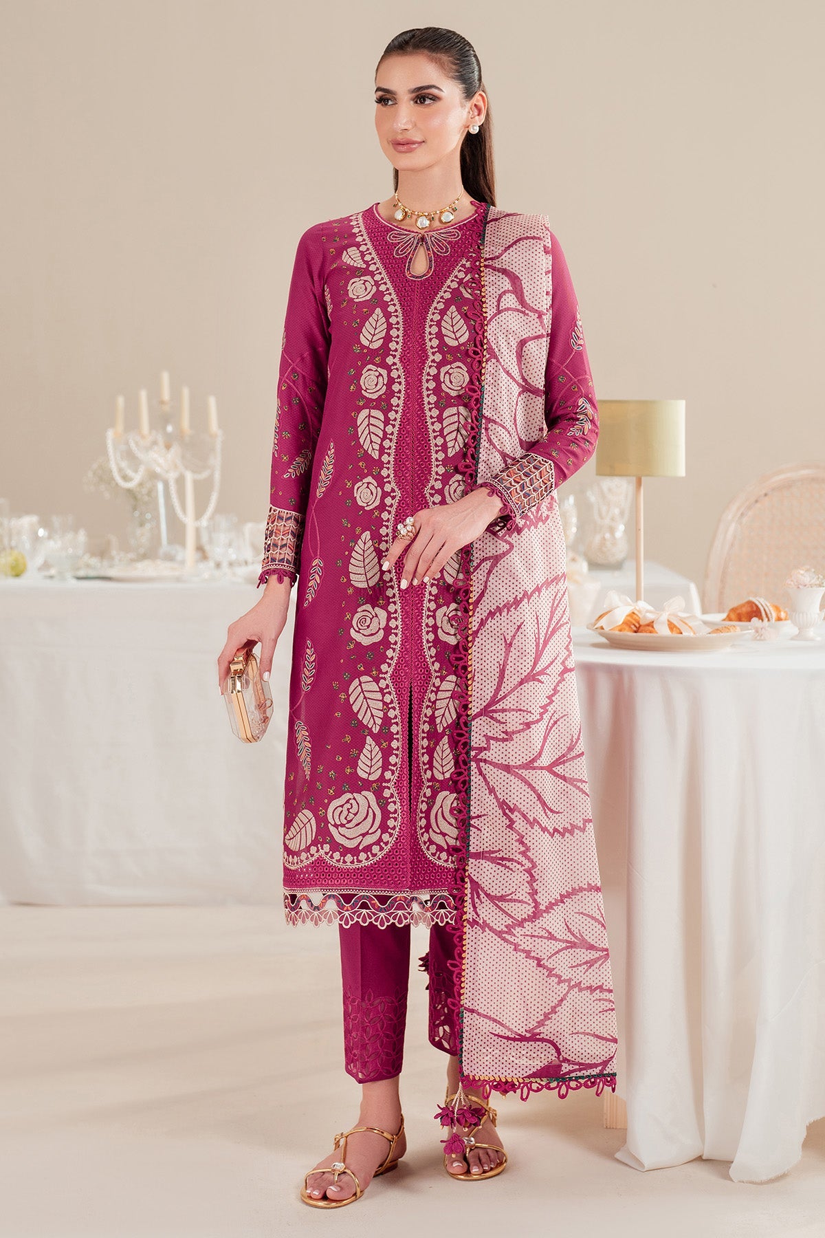 Embroidered Lawn IL'25-D05