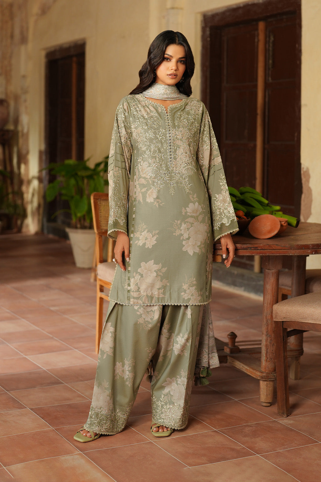 IPF-08 Embroidered Linen