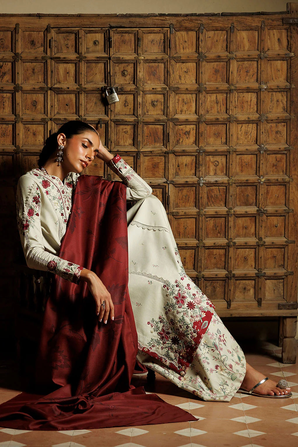 IPF-28 Embroidered Printed Viscose Linen