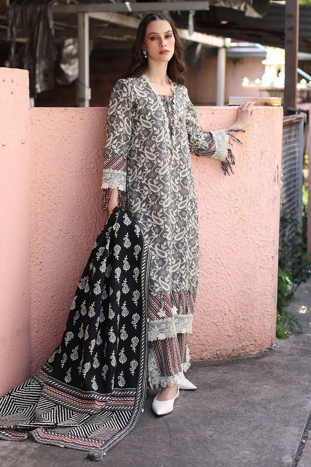 3 Piece Printed Khaddar Suit with Printed Khaddar Dupatta and Printed Trouser | K-62045