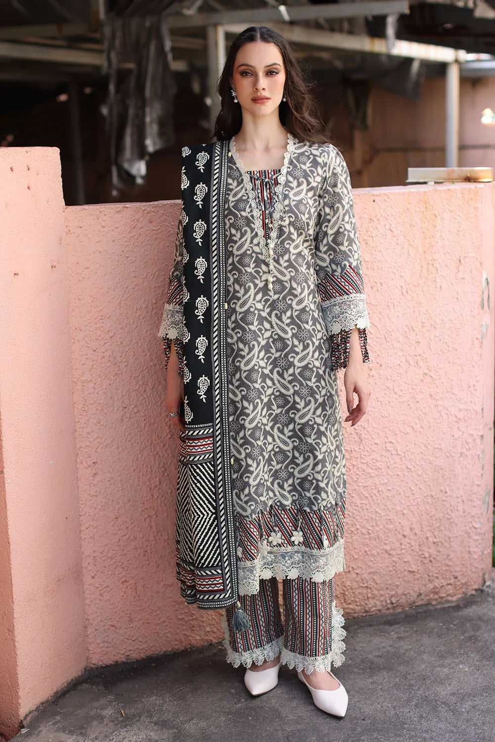 3 Piece Printed Khaddar Suit with Printed Khaddar Dupatta and Printed Trouser | K-62045