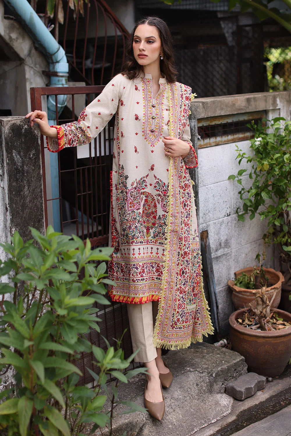 3 Piece Printed Khaddar Suit with Printed Khaddar Dupatta and Printed Trouser | K-62077