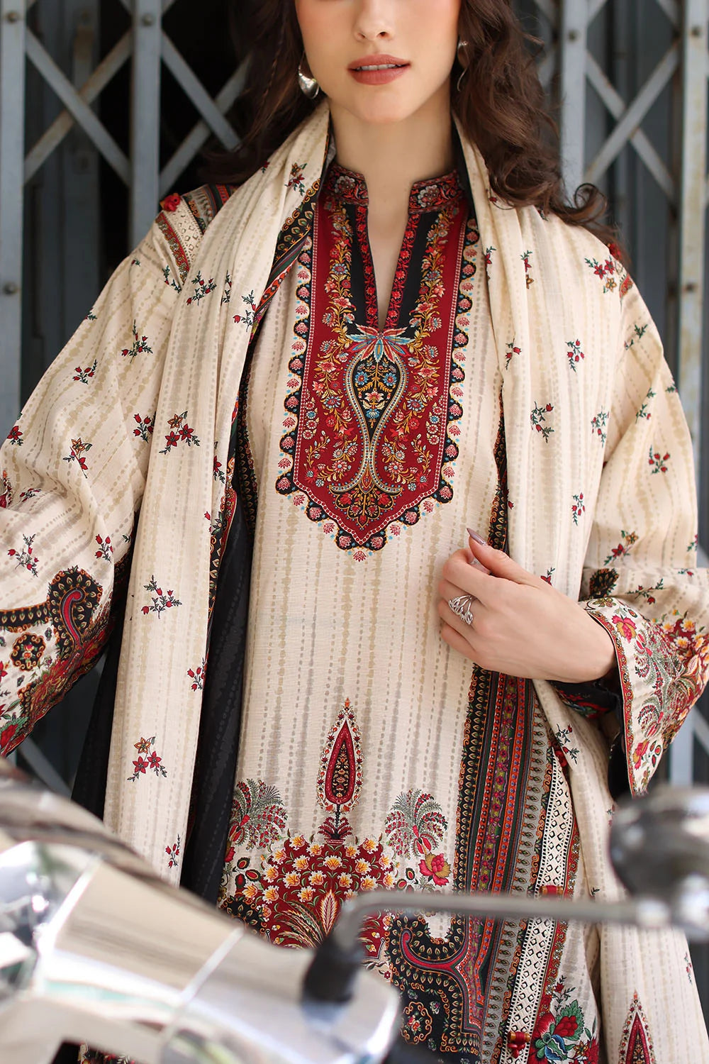 3 Piece Printed Khaddar Suit with Printed Khaddar Dupatta | K-62079